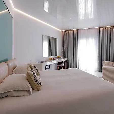 Hotel Dionysos Luxury Mykonos 4*